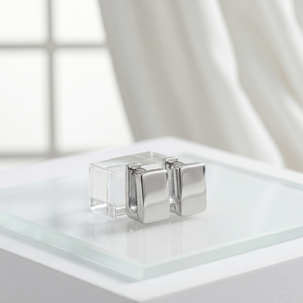 NOORI Geometric Square Hoop Earrings