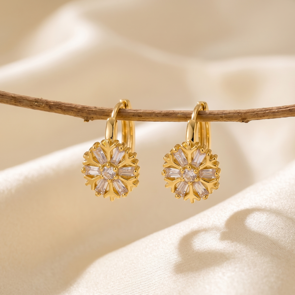 NOORI Zircon Snowflake Huggie Earrings