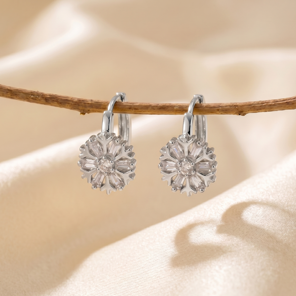 NOORI Zircon Snowflake Huggie Earrings